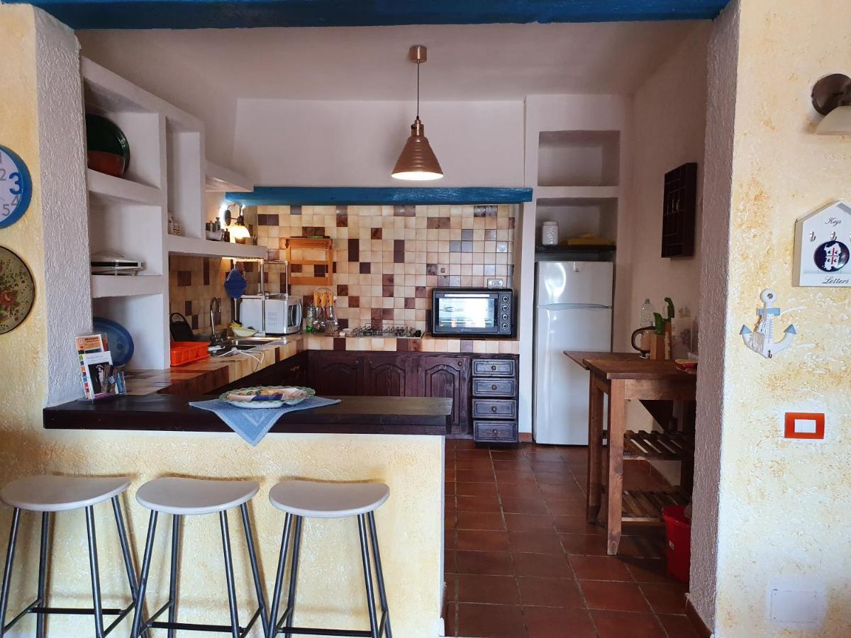Villa Manuela sul mare S'Archittu Esterno foto